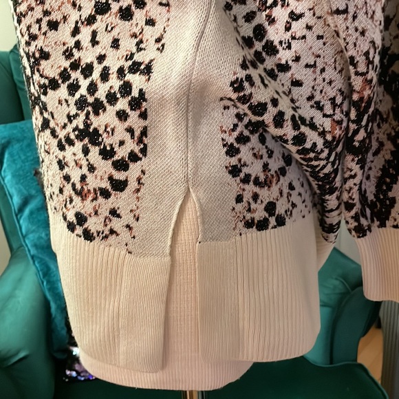 Lovely snake print sweater by River Island - Picture 5 of 7